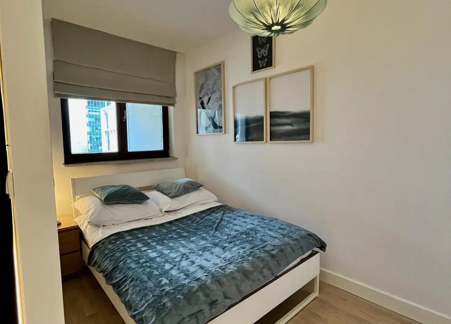 Apartament Niepokorny Варшава 0*,  Польша
